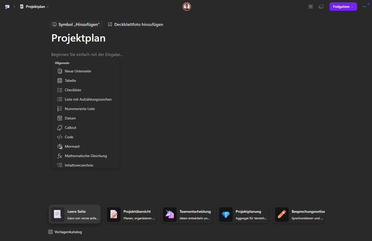 Menü zum Einfügen von Microsoft Loop Komponenten wie Tabelle, Checkliste und Listen.